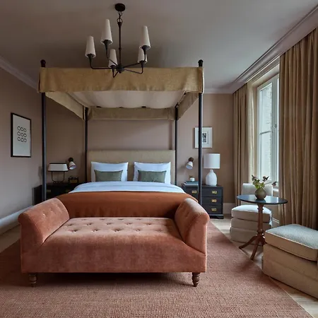 Miiro Templeton Garden Hotel London Exterior photo